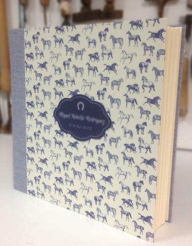 Libro Comunión Caballos